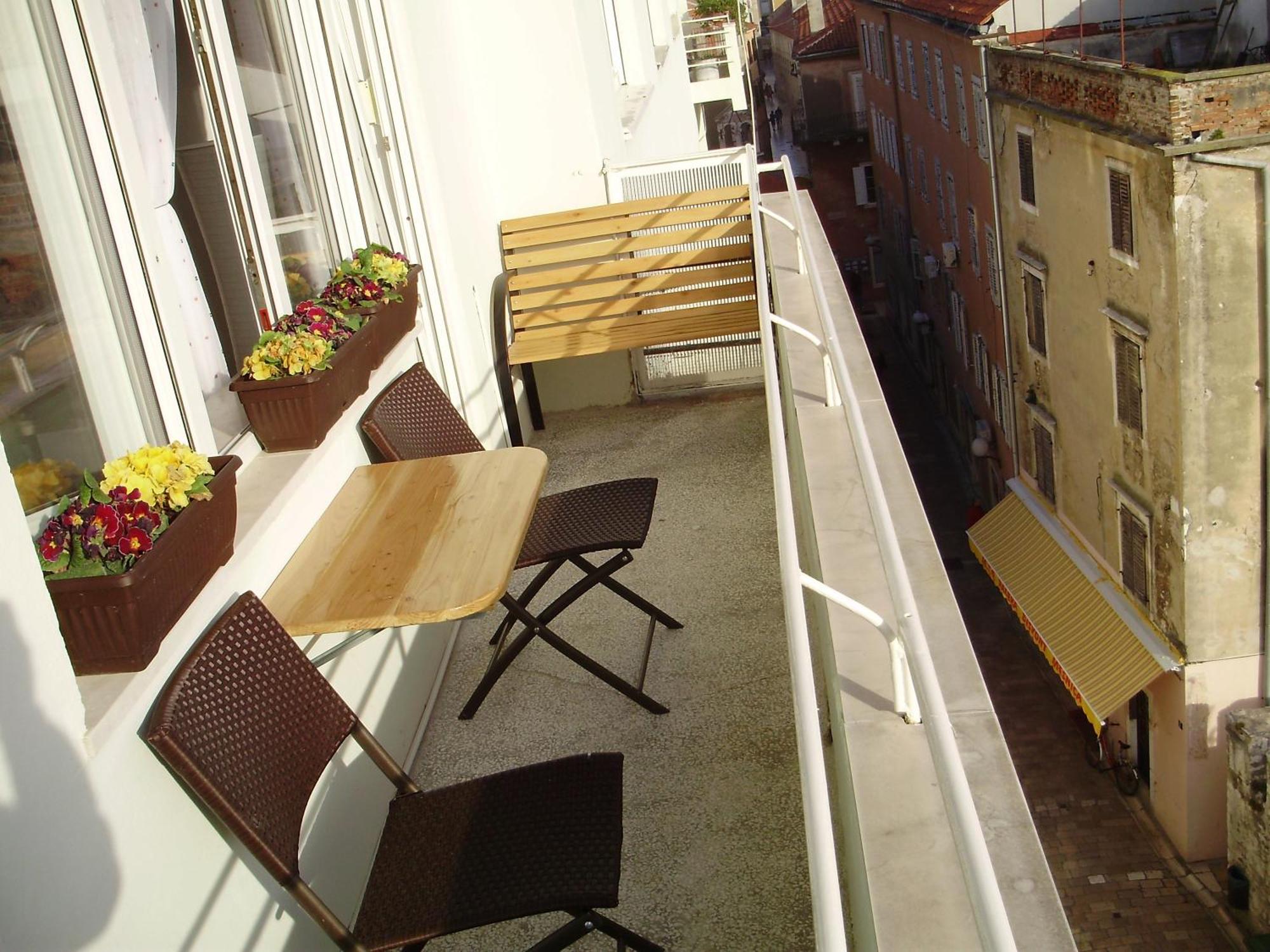 City Center Accommodation Zára Kültér fotó